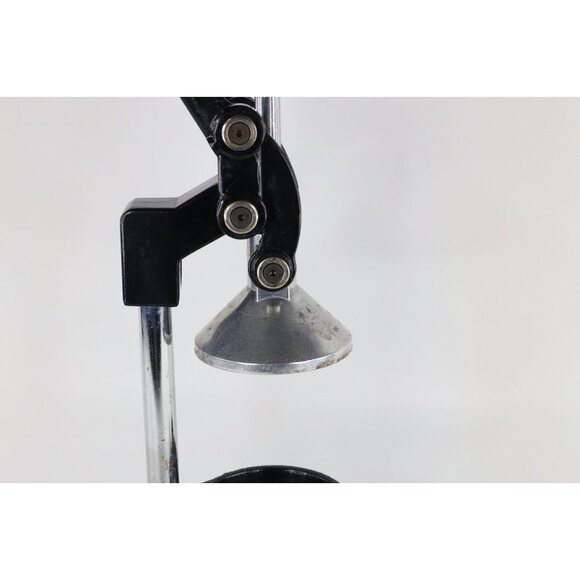 Il Mulino New York Distressed Cast Iron Stainless Steel Hand Press Juicer Black - Picture 10 of 12